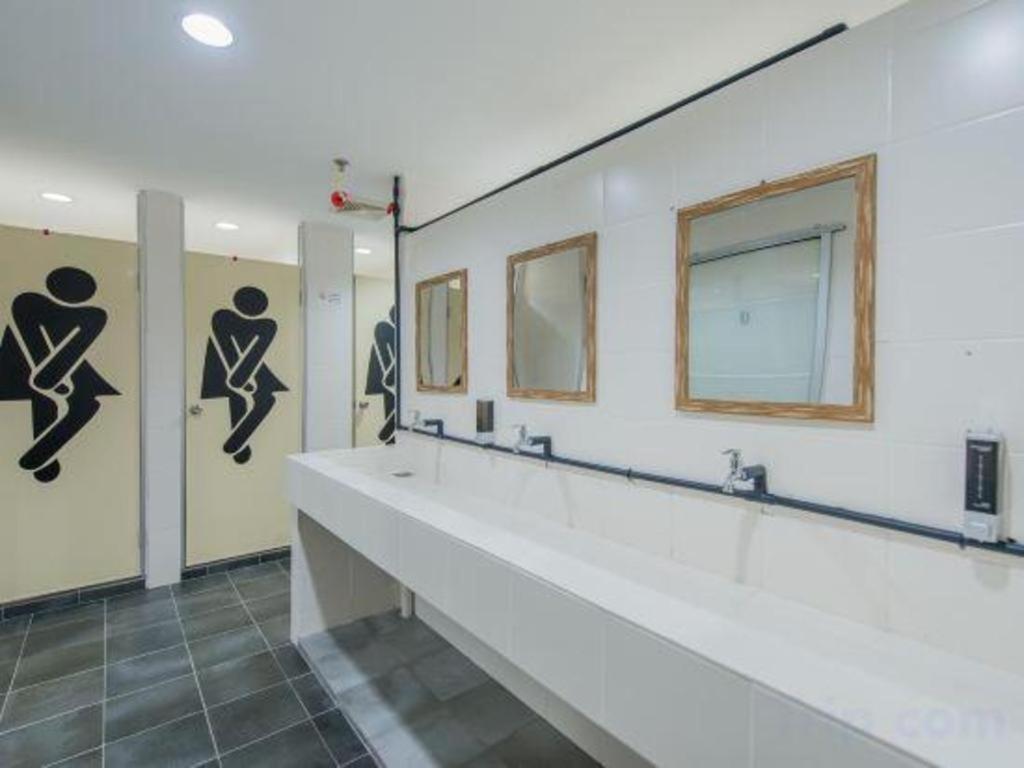 Spot On 89726 Capsule Inn Κότα Κιναμπαλού Εξωτερικό φωτογραφία
